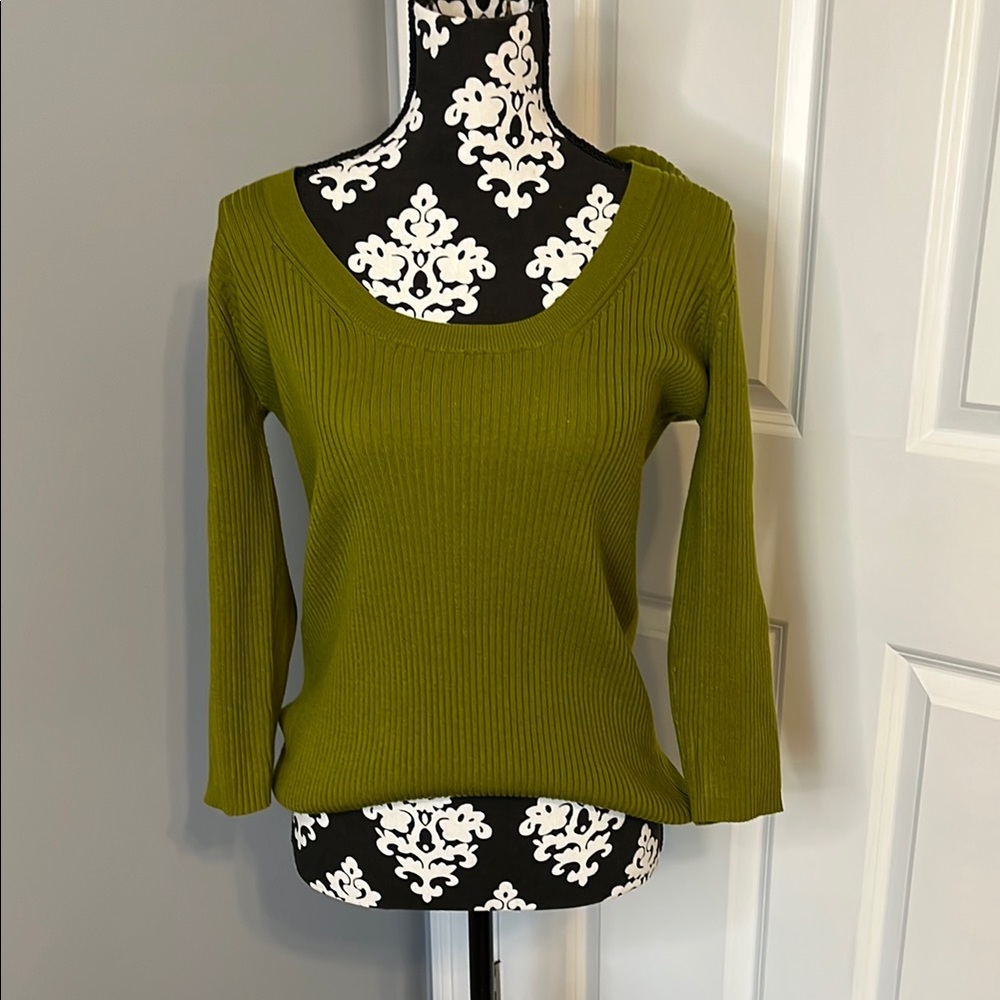 New York & Company Olive Green Scoop Neck Sweater